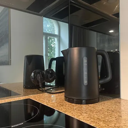 Deluxe Art In Heart Of Apartman